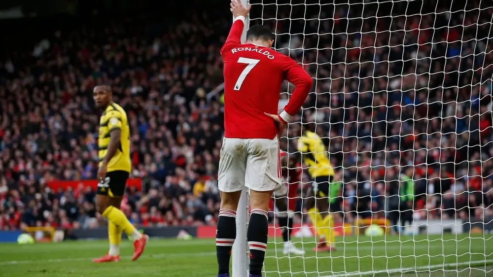 Giành điểm đầu tiên ở Old Trafford, Watford khiến Ronaldo nản lòng ảnh 1