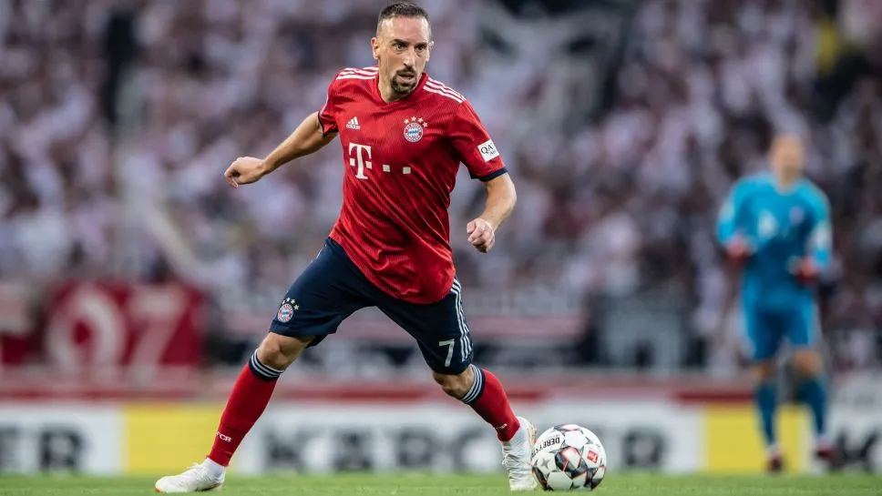 Gã mặt sẹo Franck Ribery nhập viện sau tai nạn xe hơi ảnh 1