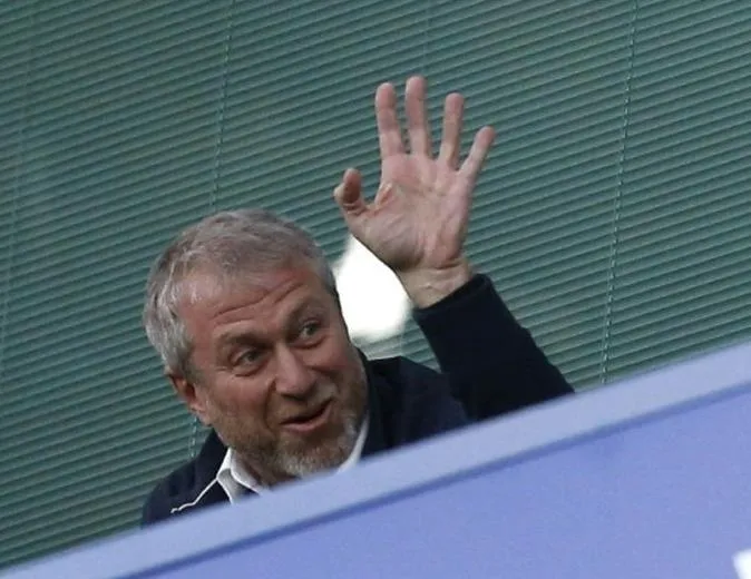 Tỷ phú Thụy Sĩ muốn mua Chelsea, Abramovich ra giá 3 tỷ bảng ảnh 1