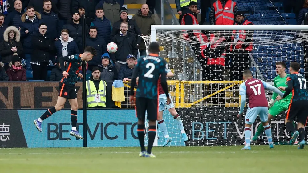 Reece James và Kai Havertz tỏa sáng giúp Chelsea đè bẹp Burnley ảnh 1