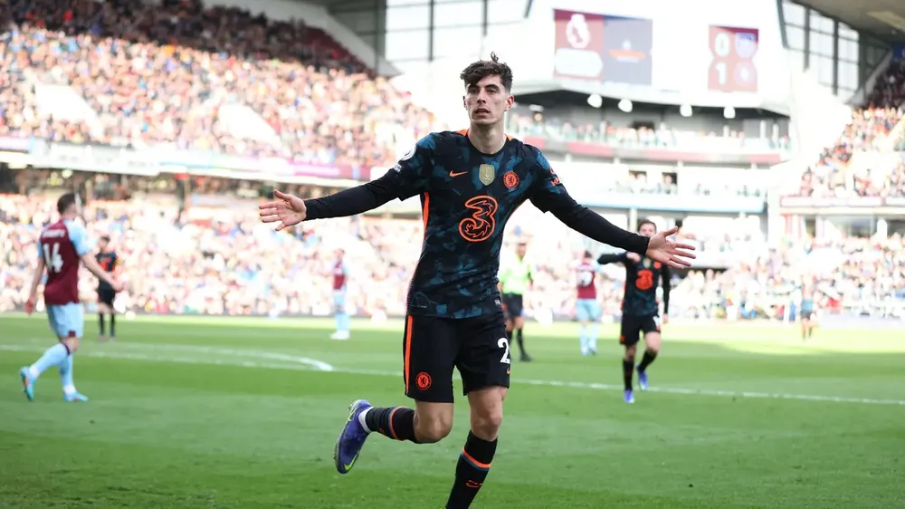 Reece James và Kai Havertz tỏa sáng giúp Chelsea đè bẹp Burnley ảnh 2
