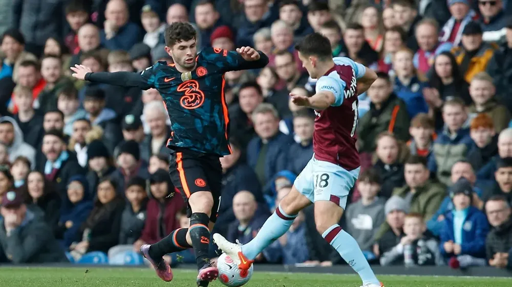 Reece James và Kai Havertz tỏa sáng giúp Chelsea đè bẹp Burnley ảnh 4