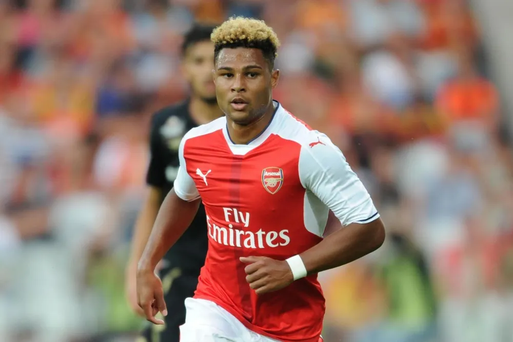 Serge Gnabry không hài lòng mức lương ở Bayern Munich ảnh 1