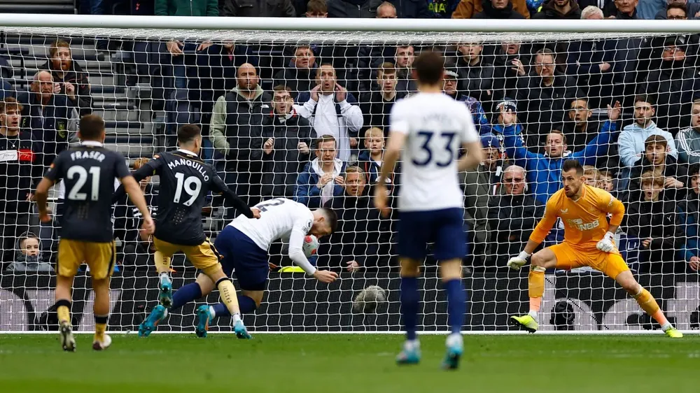 Son Heung-Min tỏa sáng trong chiến thắng 5-1, đưa Tottenham vào tốp 4 ảnh 4
