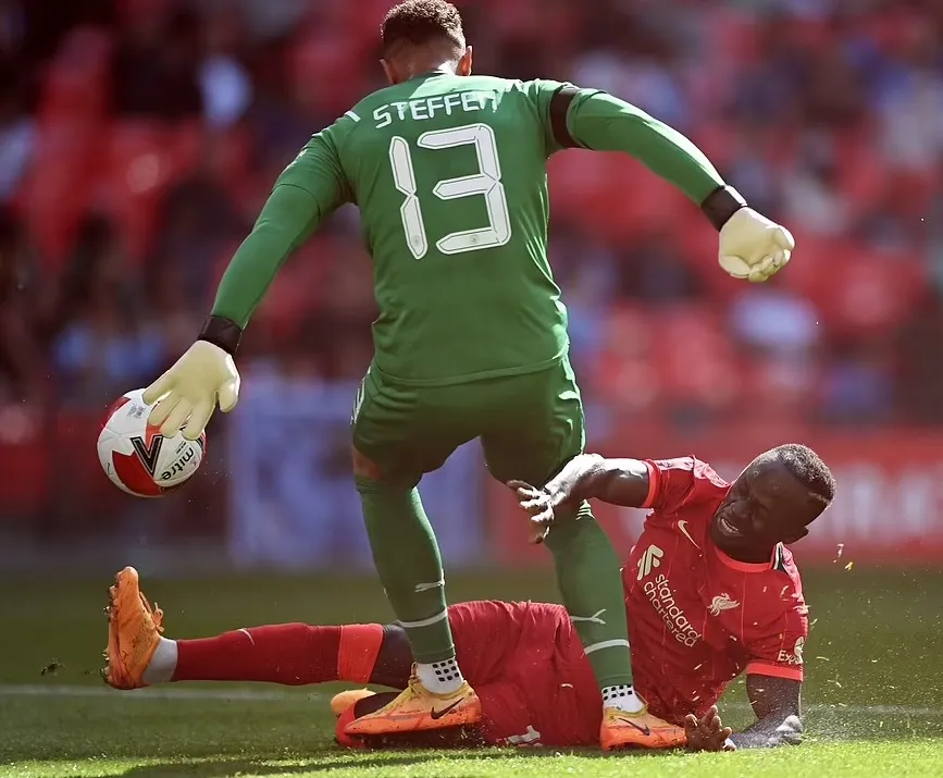 Sadio Mane ghi cú đúp vào lưới Man City, Klopp lần đầu vào chung kết cúp FA ảnh 2