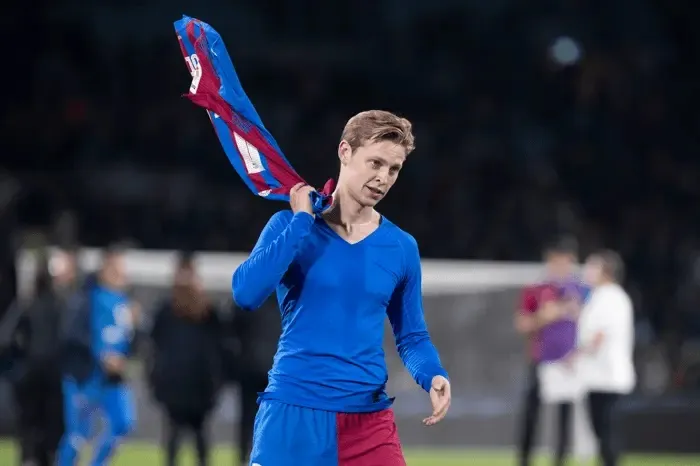 Frenkie de Jong có thể gia nhập Man United tring 24 giờ tới