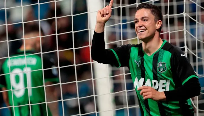 Giacomo Raspadori sắp sửa sang Napoli