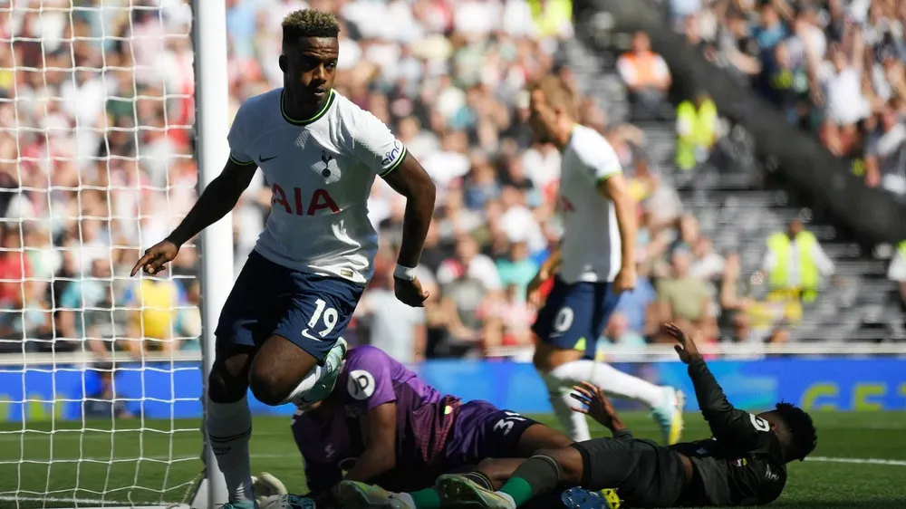 Kulusevski tỏa sáng giúp Tottenham đè bẹp Southampton ảnh 1