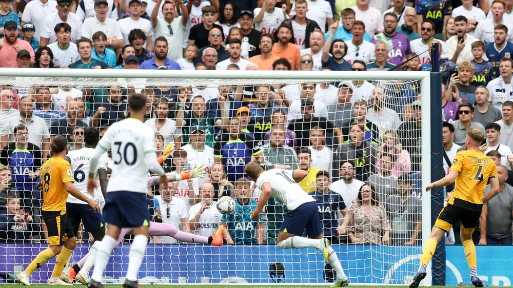 Harry Kane ghi kỷ lục, Tottenham hạ gục Wolves ảnh 2