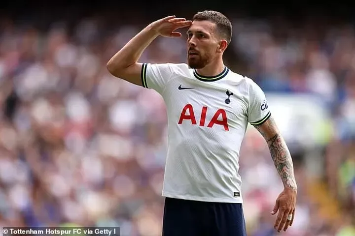 Tiễn Casemiro sang Man United, Real Madrid nhắm mua Hojbjerg của Tottenham ảnh 1