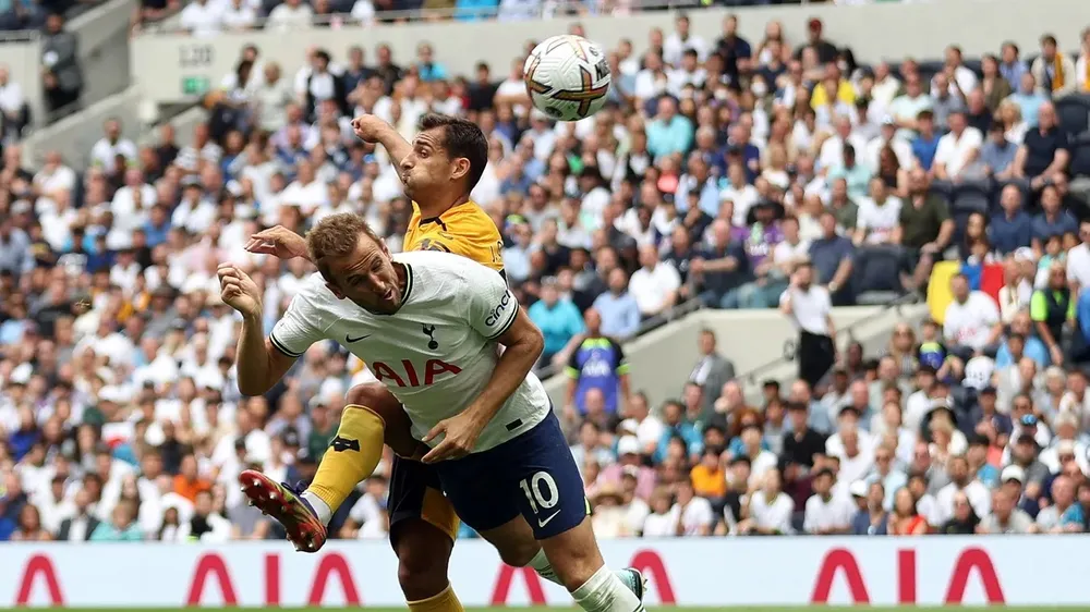 Harry Kane ghi kỷ lục, Tottenham hạ gục Wolves ảnh 1