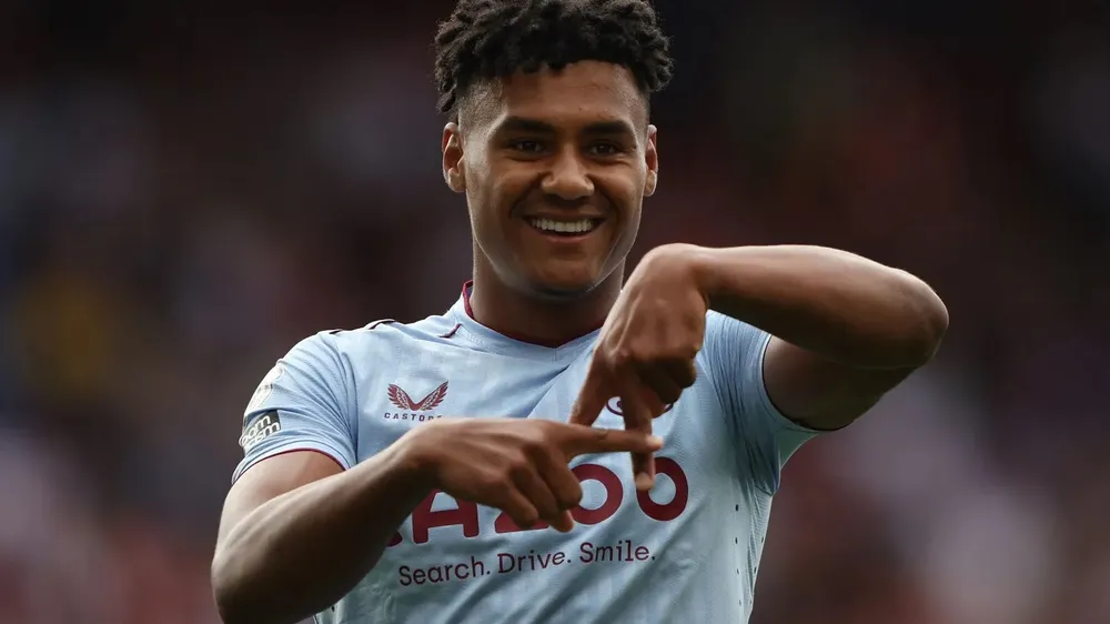 Zaha ghi cú đúp nhấn chìm Aston Villa, Vieira đánh bại Gerrard ảnh 1