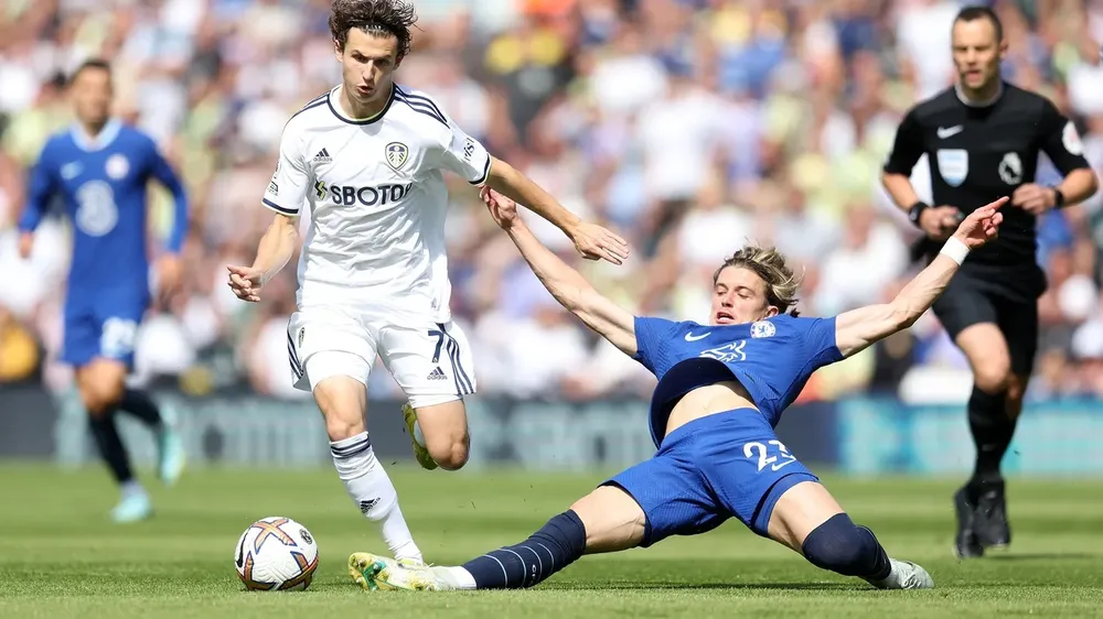 Thủ môn Mendy tặng quà, Koulibaly thẻ đỏ, Chelsea thua thảm trên sân Leeds ảnh 3