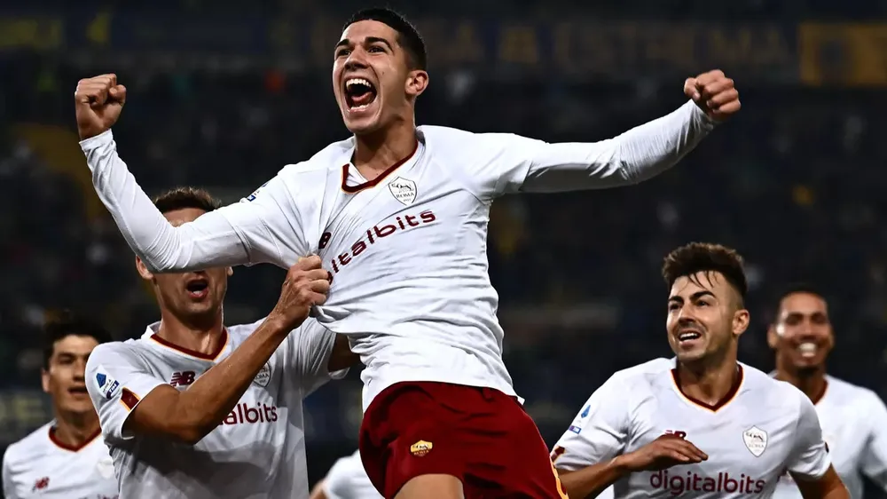 Volpato ăn mừng bàn thắng thứ hai cho AS Roma