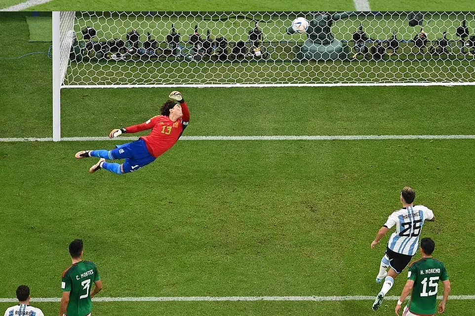 Argentina – Mexico 2-0: Messi giải cứu gã khổng lồ Nam Mỹ, Enzo Fernandez góp công bằng siêu phẩm ảnh 4