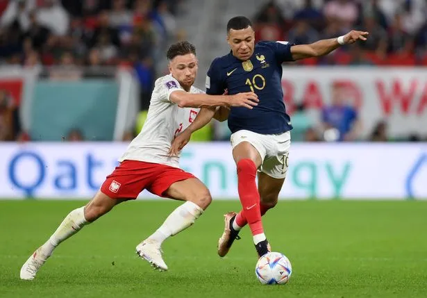 Đại chiến Anh - Pháp: Southgate sẽ dùng kế sách Man City để ngăn chặn Mbappe ảnh 1