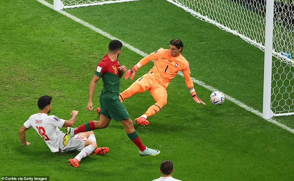 Người thay thế Ronaldo ghi hattrick vào lưới Thụy Sĩ, Goncalo Ramos là ai? ảnh 3