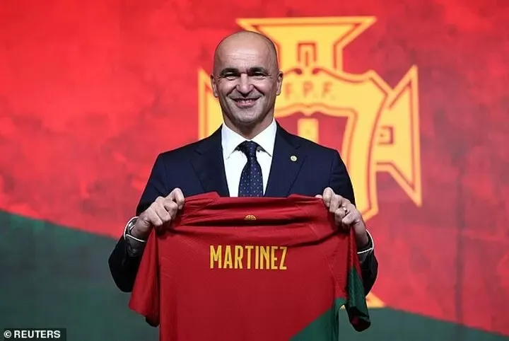 Roberto Martinez và chiếc áo tuyển Bồ Đào Nha
