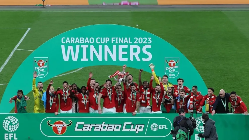 Thắng Newcastle 2-0, Man United kết thúc cơn khô hạn danh hiệu sau 6 năm