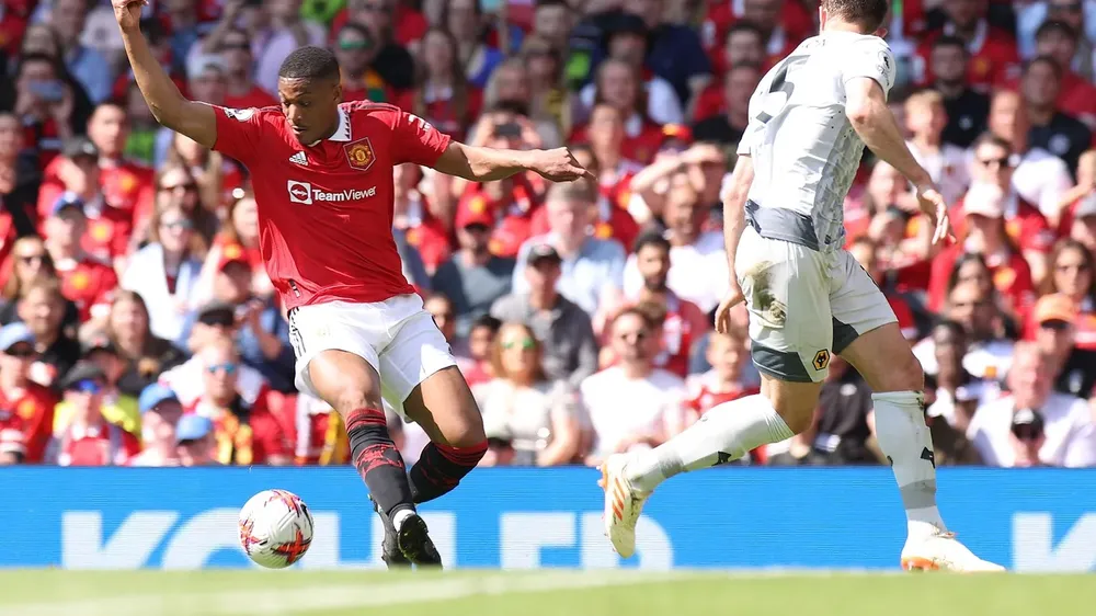 Anthony Martial mở tỷ số cho Man United