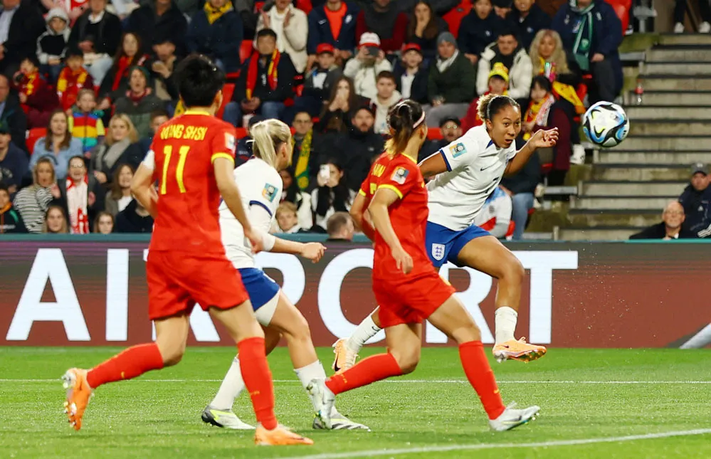 Lauren James đệm bóng sống, ghi bàn Lauren James đệm bóng sống, ghi bàn