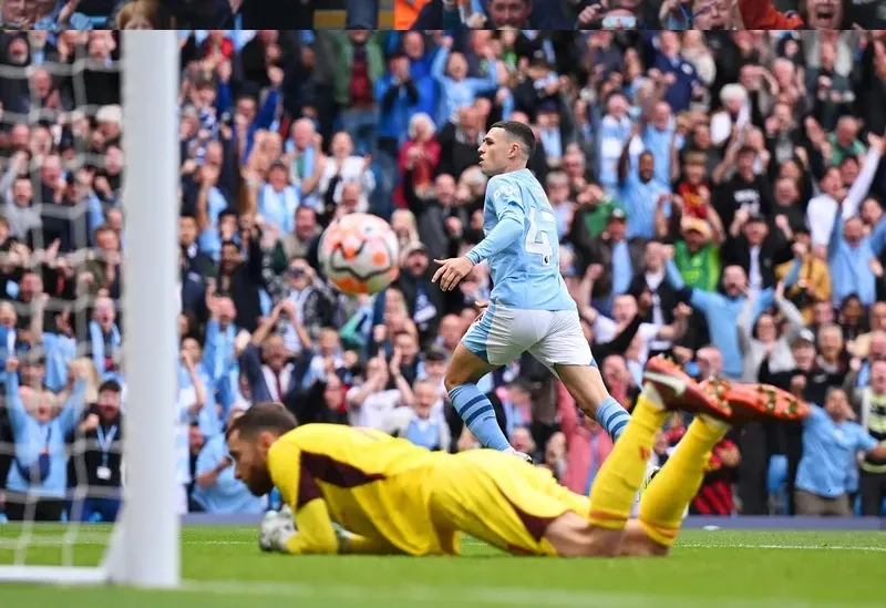 Phil Foden ghi bàn mở tỷ số ở phút thứ 7
