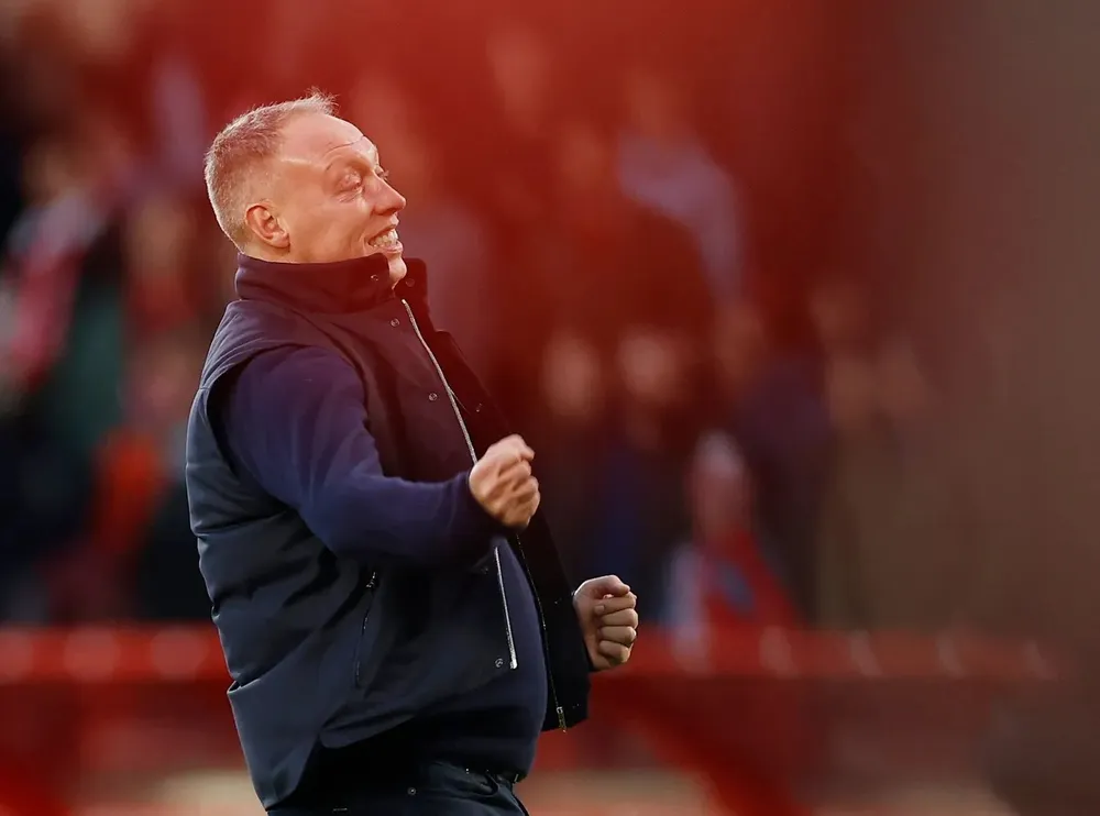 HLV Steve Cooper nở nụ cười hạnh phúc