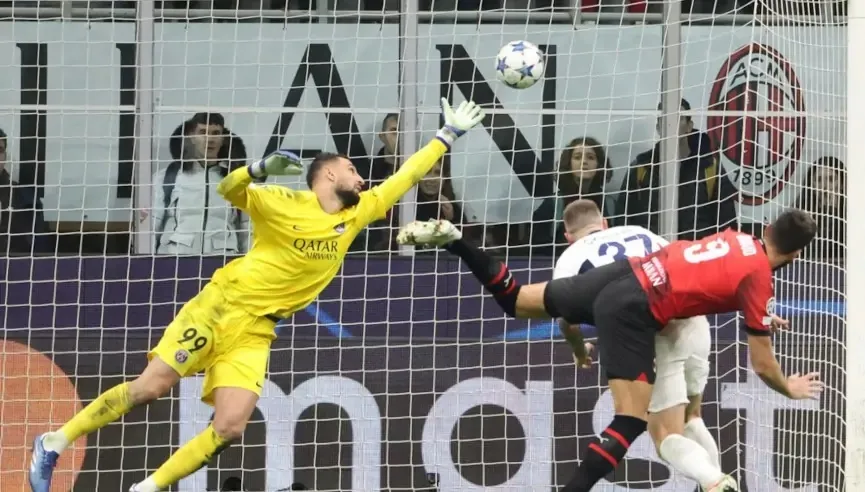 Olivier Giroud đánh đầu tung lưới Donnarumma