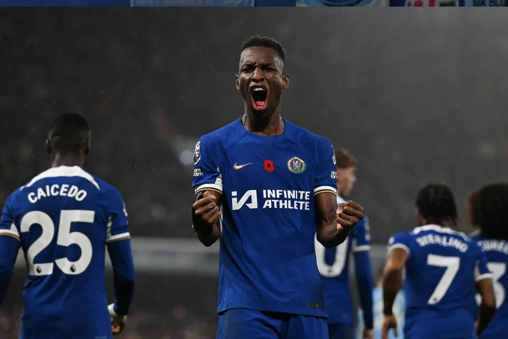 Nicolas Jackson ăn mừng bàn thắng vào lưới Man City