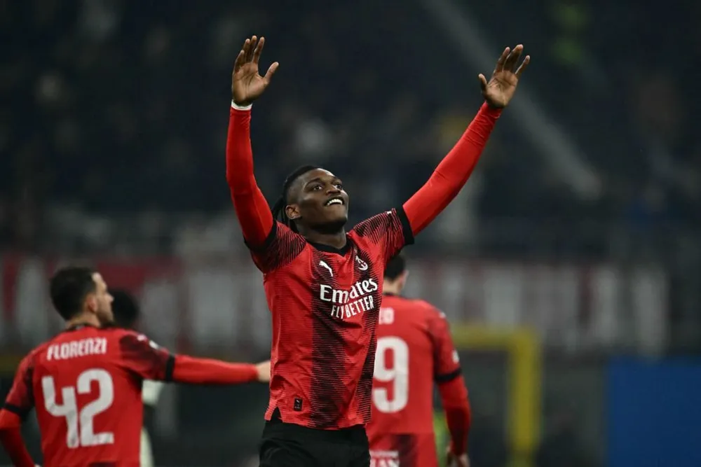 Rafael Leao kết thúc cơn khô hạn bàn thắng