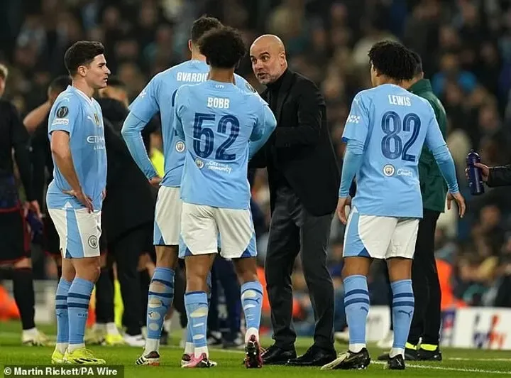 Pep Guardiola đang có trong tay đội hình tốt nhất trước trận Siêu kinh điển