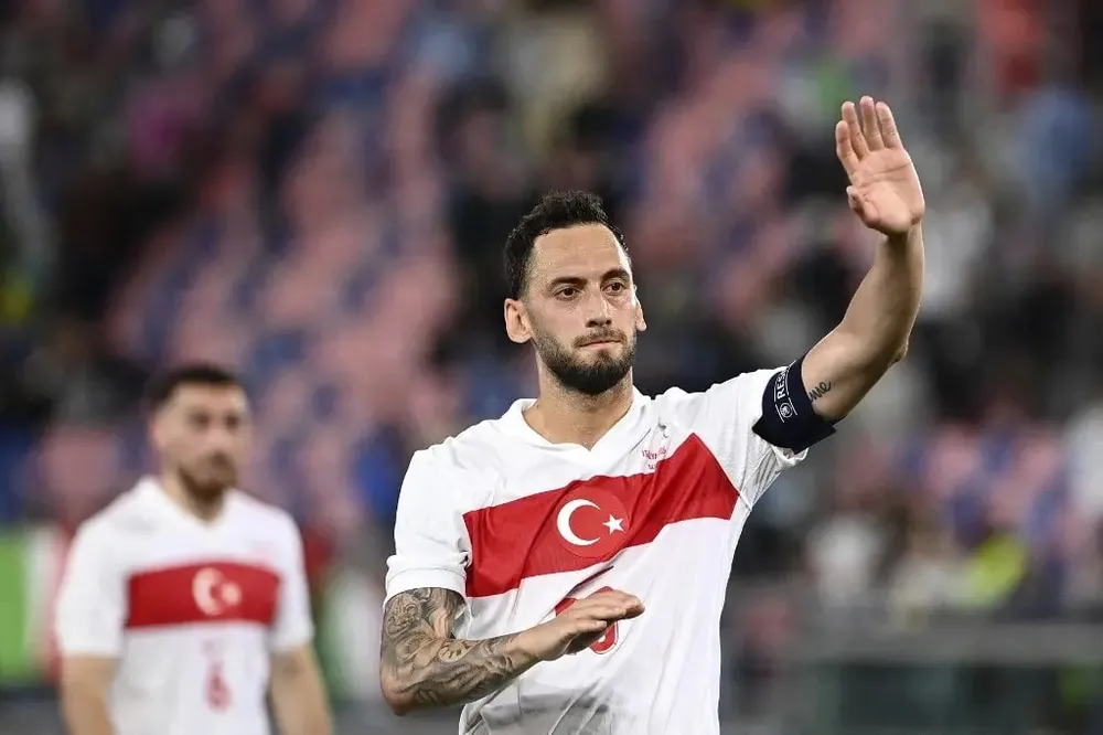 Hakan Calhanoglu.jpg