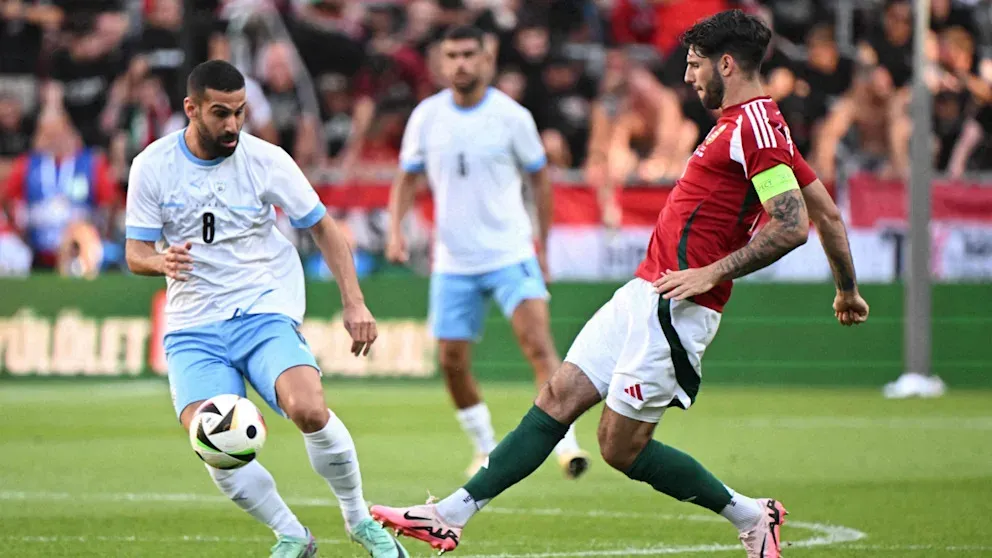 Dominik Szoboszlai (phải) sẽ là đội trưởng trẻ nhất ở Euro 2024