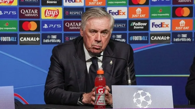 HLV Carlo Ancelotti blo65c bạch trong buổi họp báo
