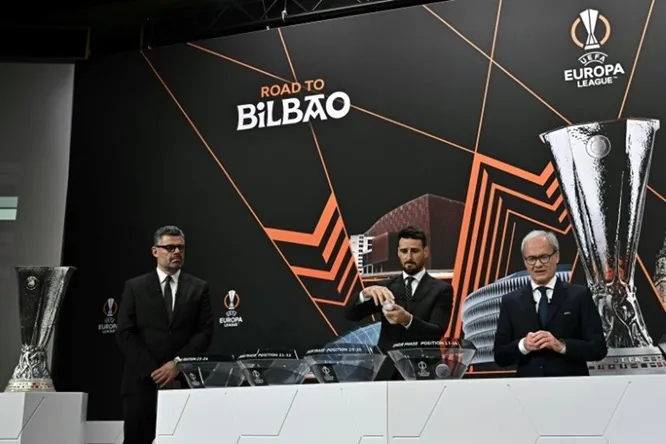 Quang cảnh Lễ bốc thăm Europa League