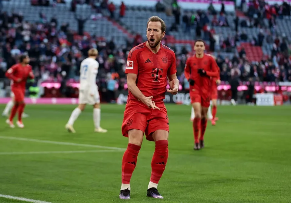 Tiền đạo Harry Kane lập kỷ lục ghi bàn ở Bundesliga