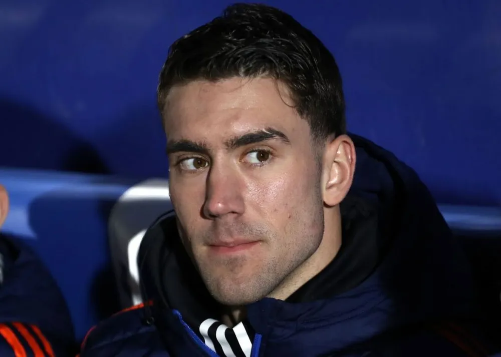 Dusan Vlahovic bắt đầu trận đấu từ băng dự bị Juventus