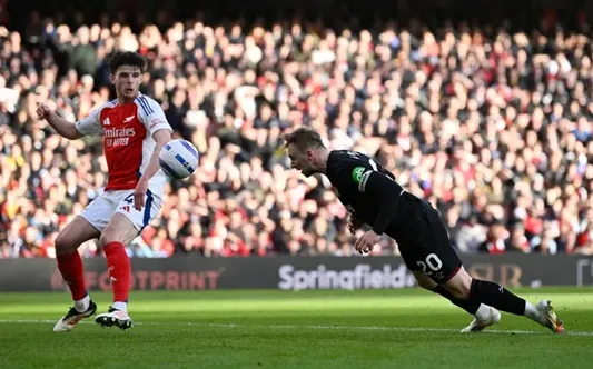 Jarrod Bowen đánh đầu ghi bàn thắng duy nhất trận đấu