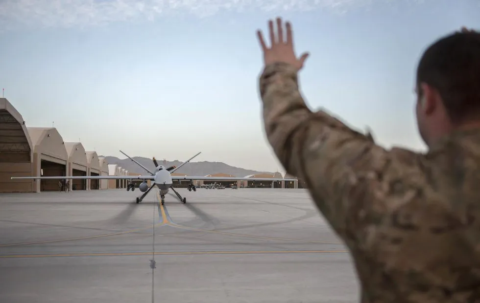 Các thiết bị bay không người lái sử dụng cho mục đích quân sự. Ảnh: SlashGear