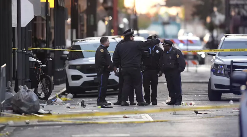 Hiện trường vụ xả súng xảy ra gần hộp đêm Amazura tại quận Queens, thành phố New York (Mỹ). Ảnh: ABC NEWS