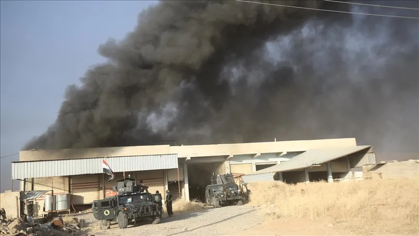 Hiện trường một khu vực bị trúng rocket. Ảnh : AA 