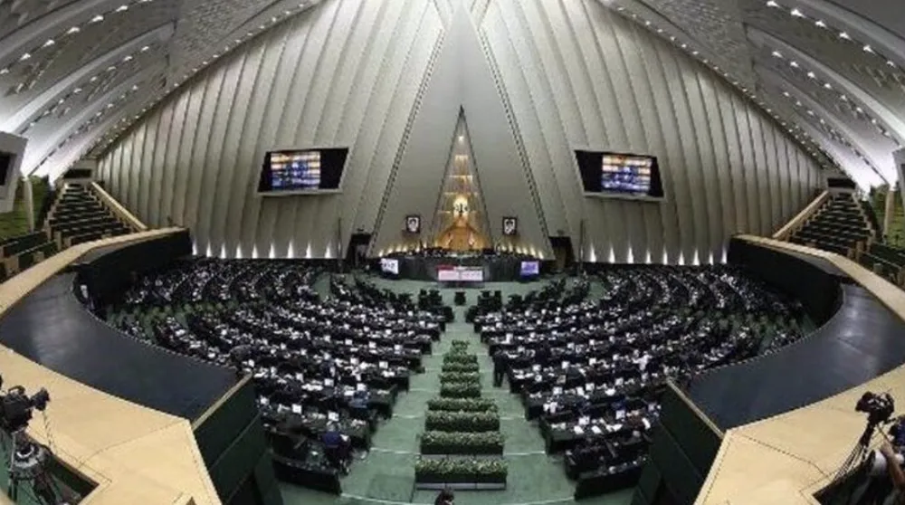 Quốc hội Iran thông qua dự luật đình chỉ hợp tác với cơ quan hạt nhân Liên hợp quốc hồi cuối tháng 6-2025. Ảnh: Press TV