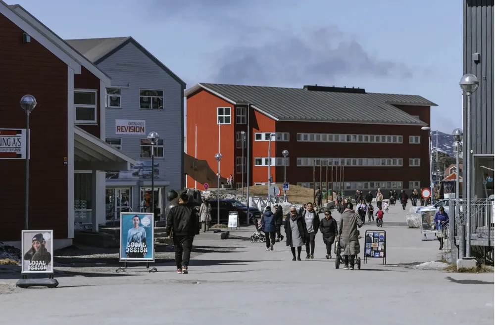Trung tâm thành phố Nuuk, Greenland. Ảnh : New York Times 