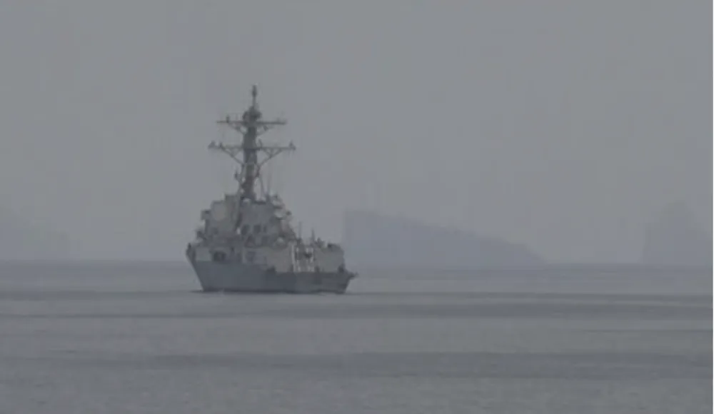 Hải quân Mỹ đã bắt đầu chiến dịch rà phá thủy lôi ở eo biển Hormuz. Ảnh: CENTCOM | X