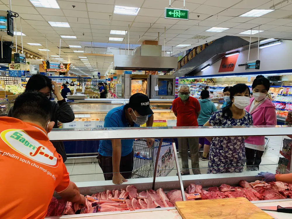 Co.opmart hỗ trợ nông dân tiêu thụ dưa hấu ảnh 2