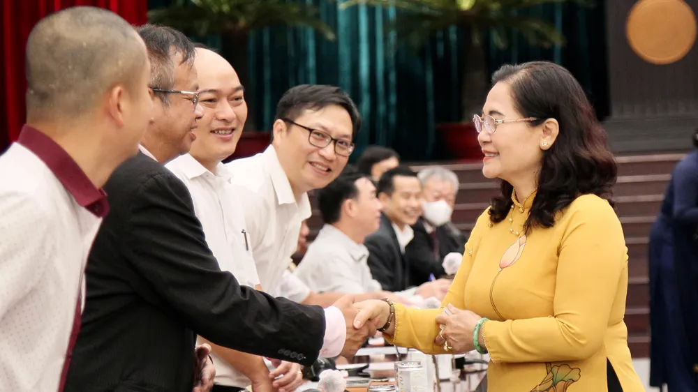 Lãnh đạo TPHCM đối thoại để tháo gỡ khó khăn cho doanh nghiệp ảnh 5