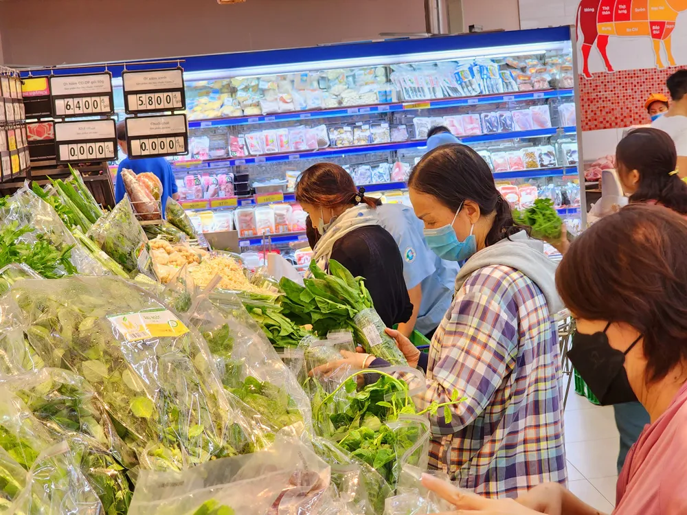 Nhiều sản phẩm đang được giảm giá mạnh tại hệ thống điểm bán của Saigon Co.op