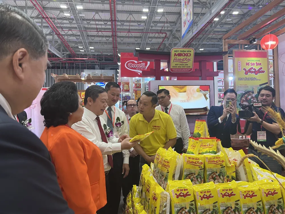 Tăng cường các hoạt động xúc tiến thương mại để tìm kiếm đơn hàng xuất khẩu cho doanh nghiệp trong nước