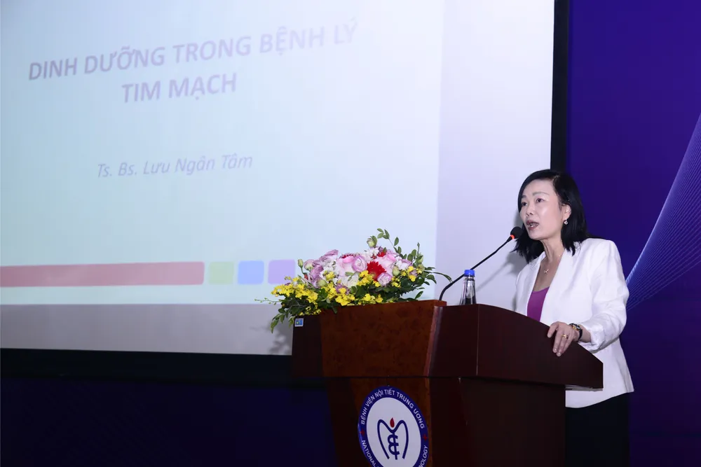 Tiến sĩ – Bác sĩ Lưu Ngân Tâm, Trưởng khoa Dinh dưỡng Bệnh viện Chợ Rẫy (TPHCM) - chia sẻ tại khóa tập huấn Chăm sóc dinh dưỡng bệnh lý