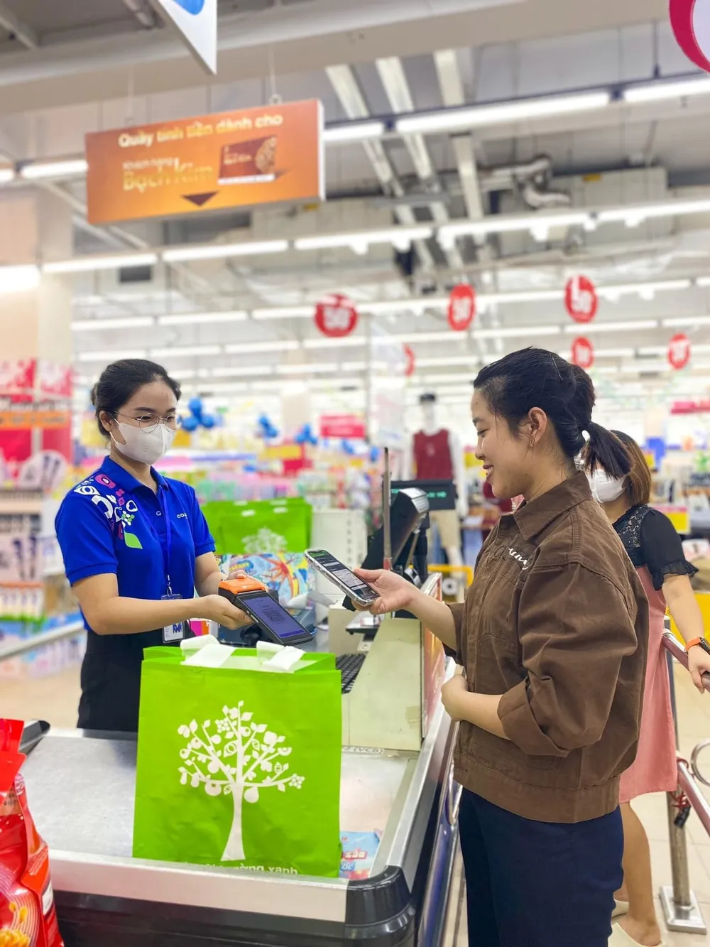 2.100 sản phẩm xanh giảm giá mạnh để kích cầu tiêu dùng xanh ảnh 1